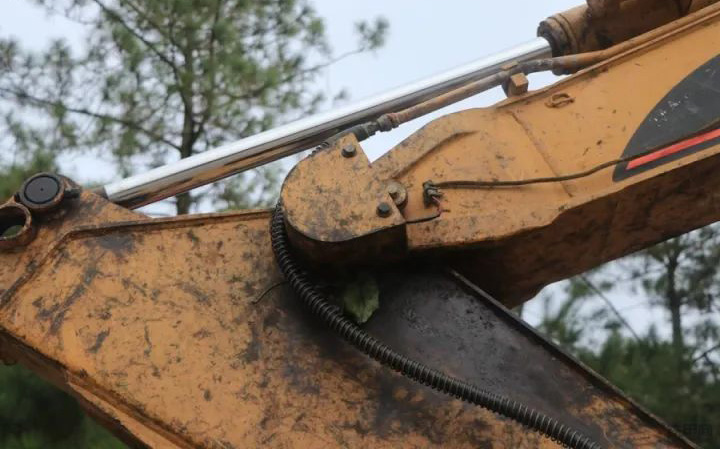 挖掘機(jī)掉臂7大原因，5種解決方法！